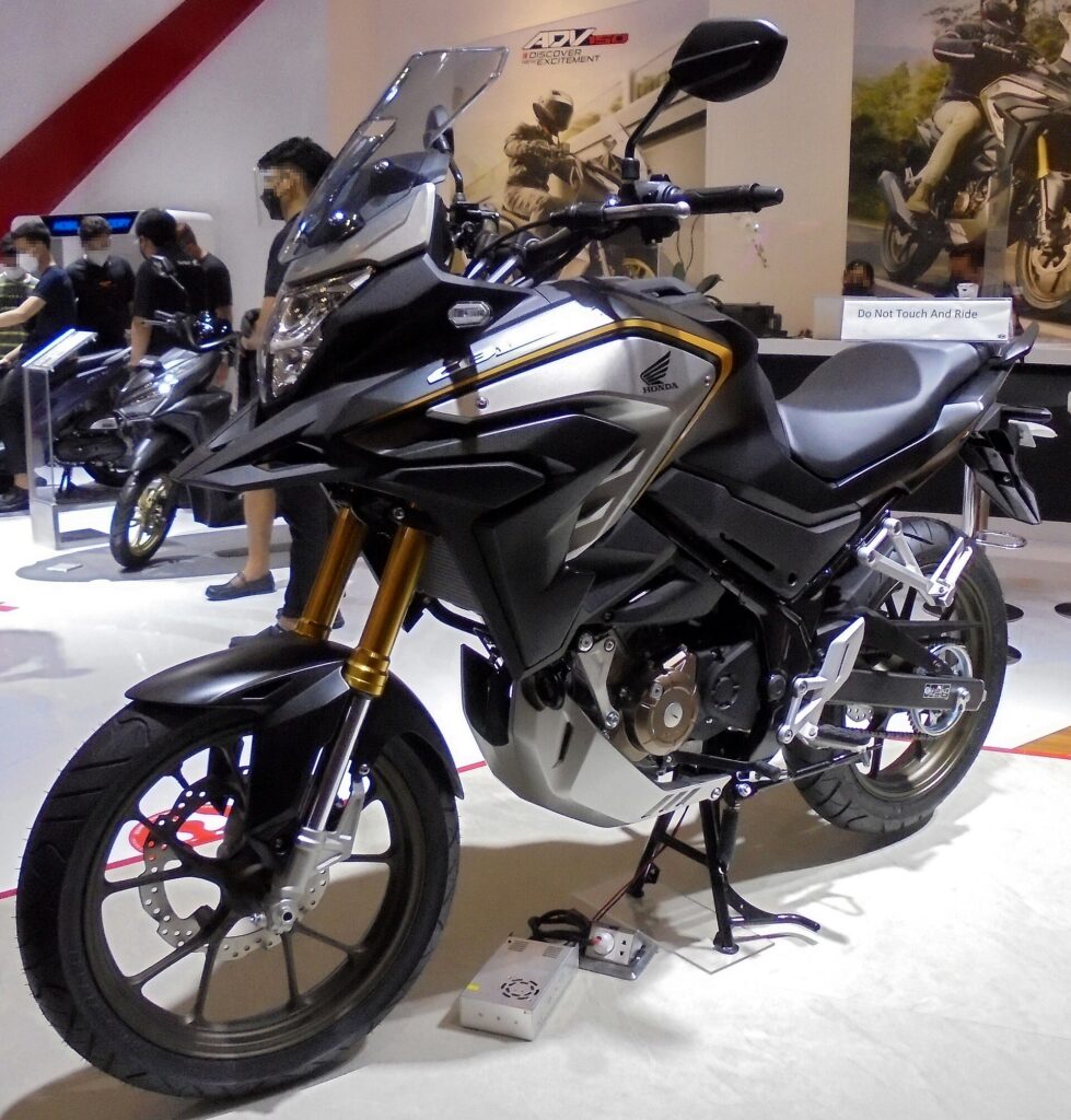 Honda CB150X Black Iron Rent Bali