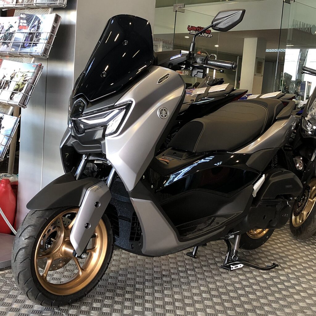 Yamaha NMAX 155 Black photo 4 Iron Rent Bali