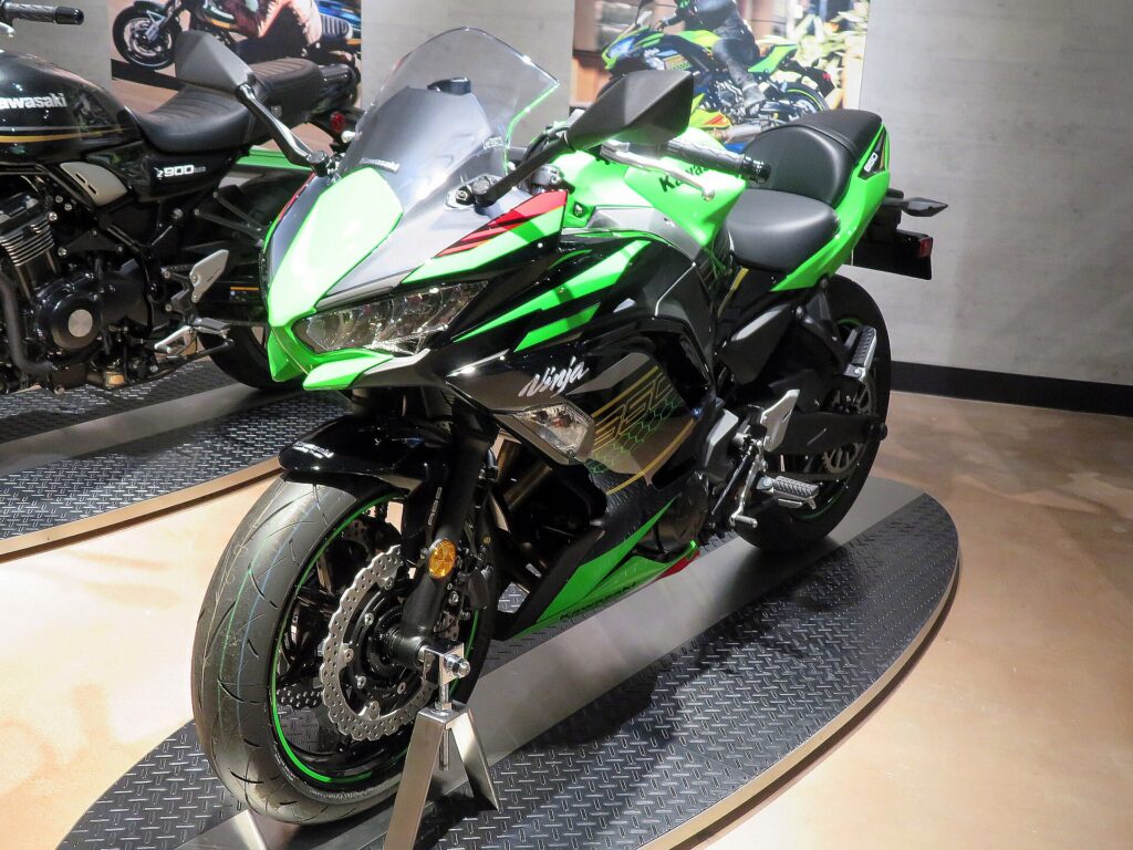 Kawasaki Ninja 650 Black rental Bali
