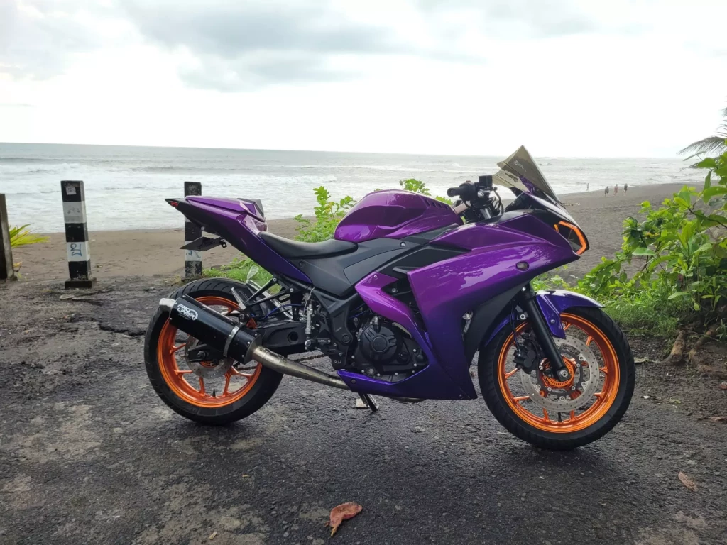 Yamaha YZF-R25 Purple rental Bali