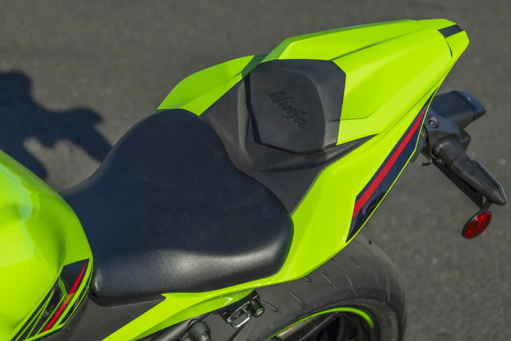 Kawasaki Ninja ZX-4RR photo 5 Iron Rent Bali