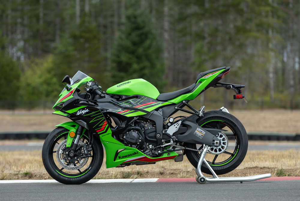 Kawasaki Ninja ZX-6R photo 3 Iron Rent Bali