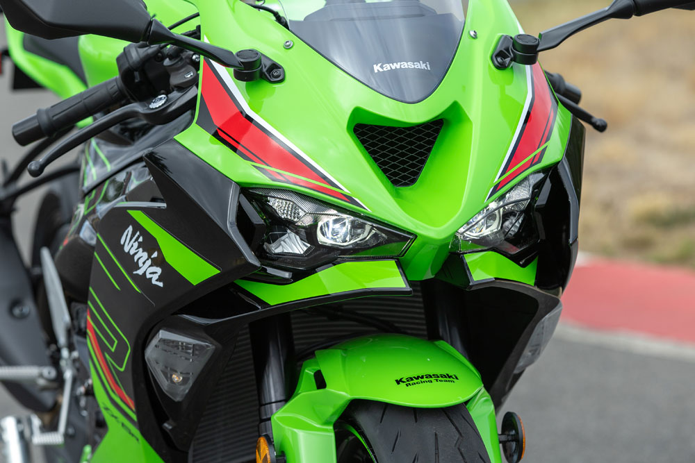 Kawasaki Ninja ZX-6R photo 7 Iron Rent Bali