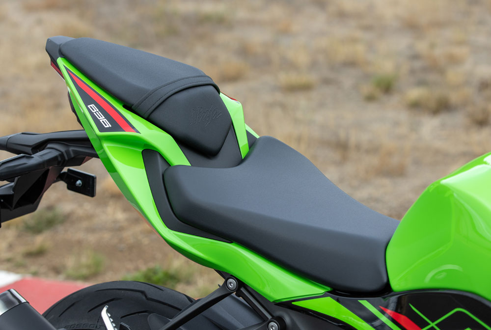 Kawasaki Ninja ZX-6R photo 6 Iron Rent Bali