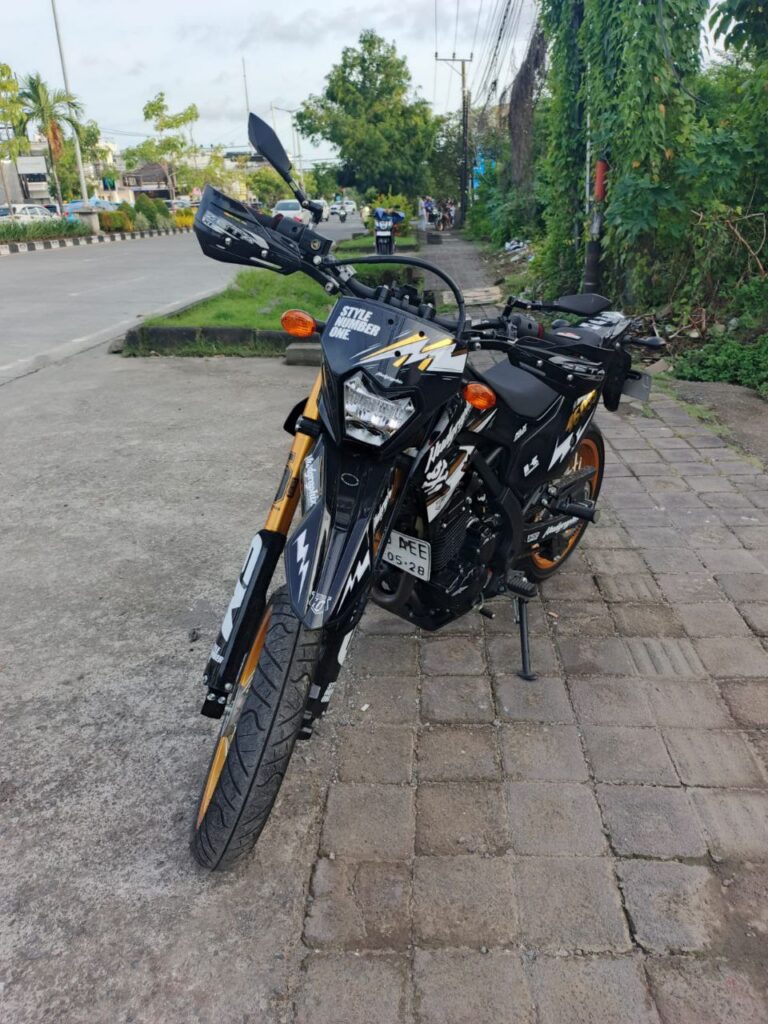 Kawasaki KLX 230 Green photo 3 Iron Rent Bali