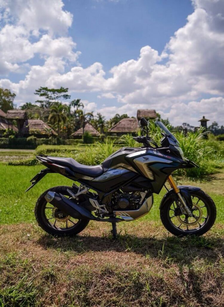 Honda CB150X Green rental Bali