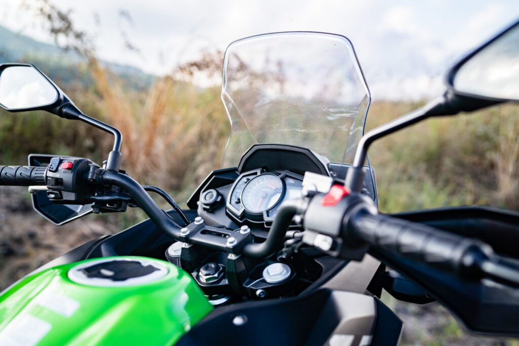 Kawasaki Versys-X 250 Black photo 4 Iron Rent Bali