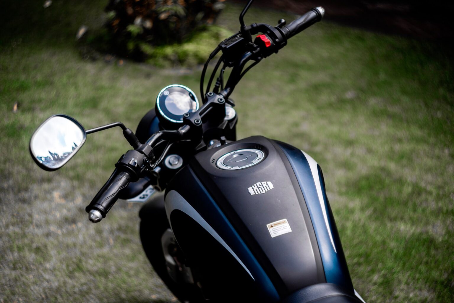 Yamaha XSR 155 Blue photo 4 Iron Rent Bali
