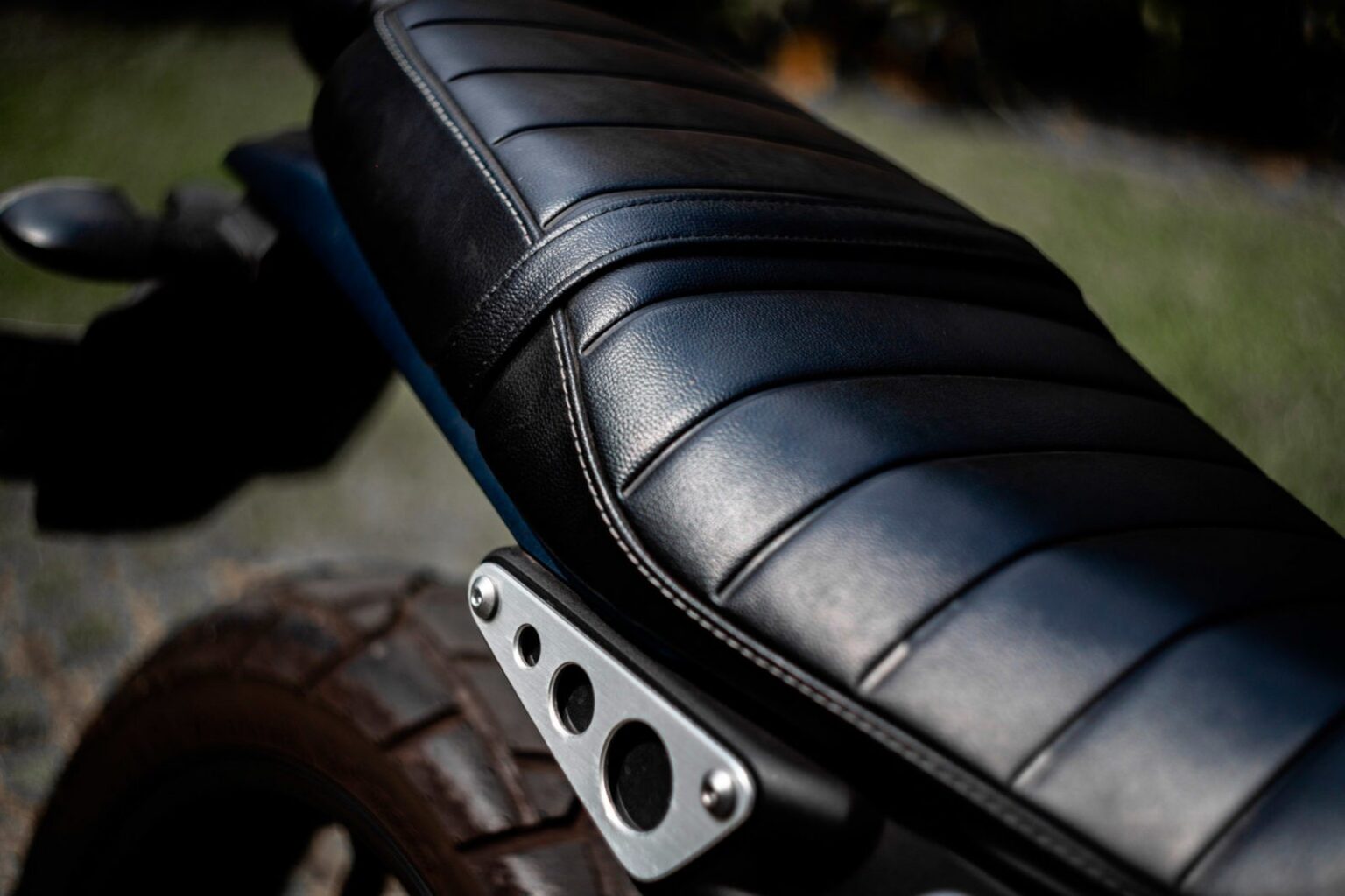 Yamaha XSR 155 Blue photo 6 Iron Rent Bali