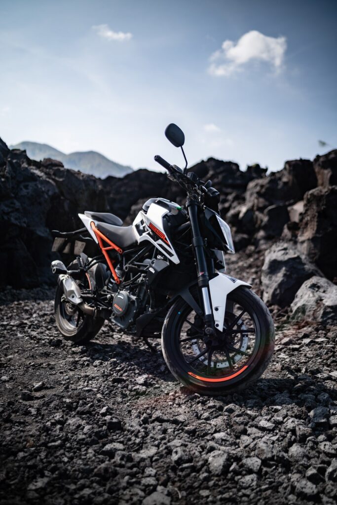 KTM Duke 250 White photo 9 Iron Rent Bali