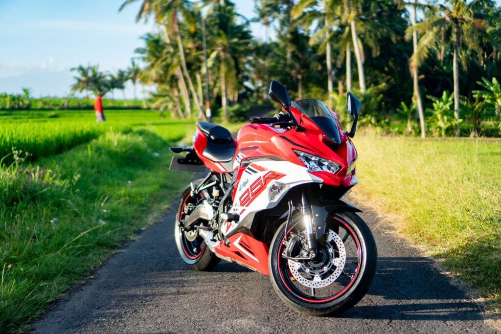 Kawasaki Ninja ZX-25R SE Red rental Bali