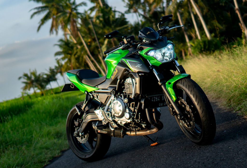 Kawasaki Z650 photo 3 Iron Rent Bali