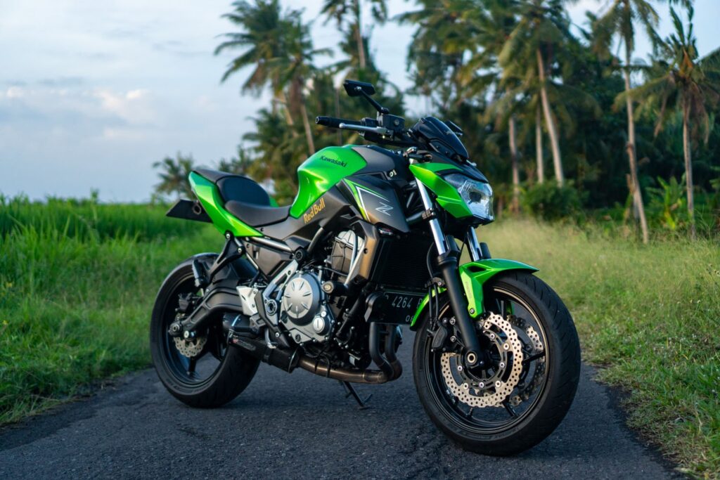 Kawasaki Z650 photo 4 Iron Rent Bali