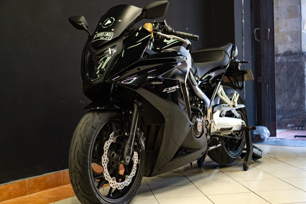 Honda CBR650F photo 4 Iron Rent Bali