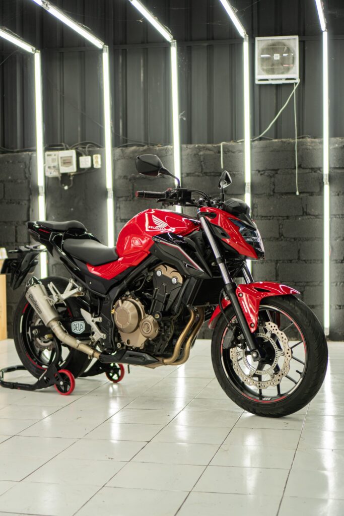 Honda CB500F Red photo 5 Iron Rent Bali