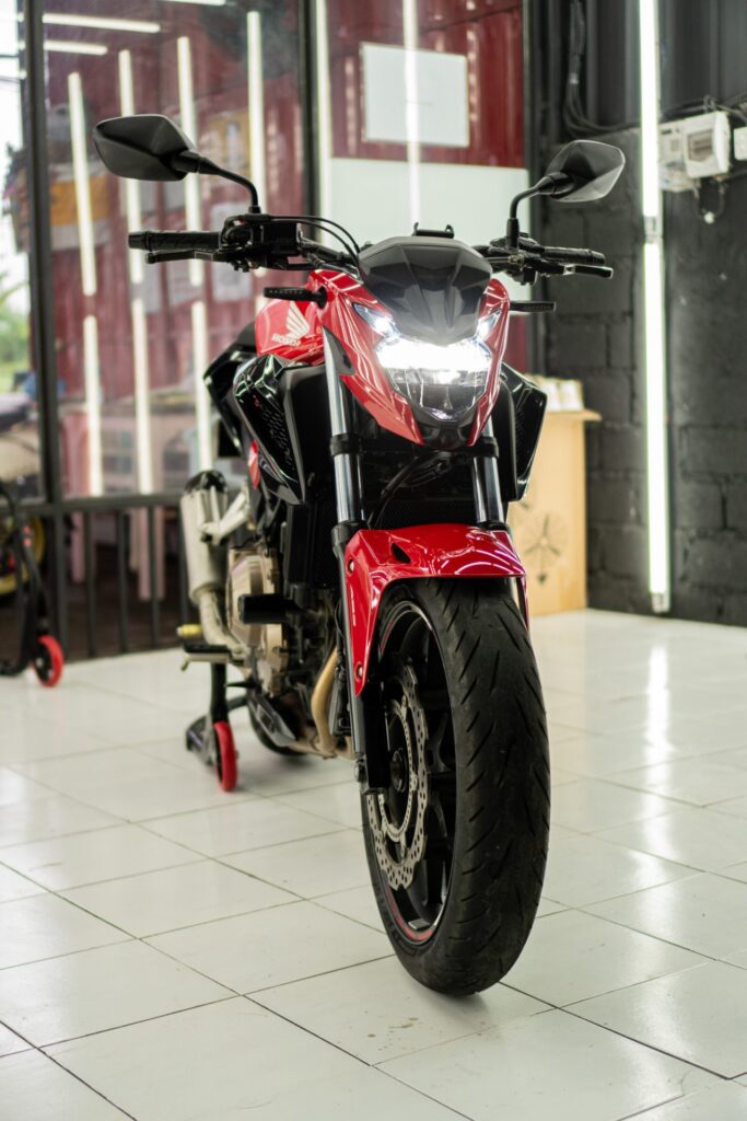 Honda CB500F Red photo 8 Iron Rent Bali