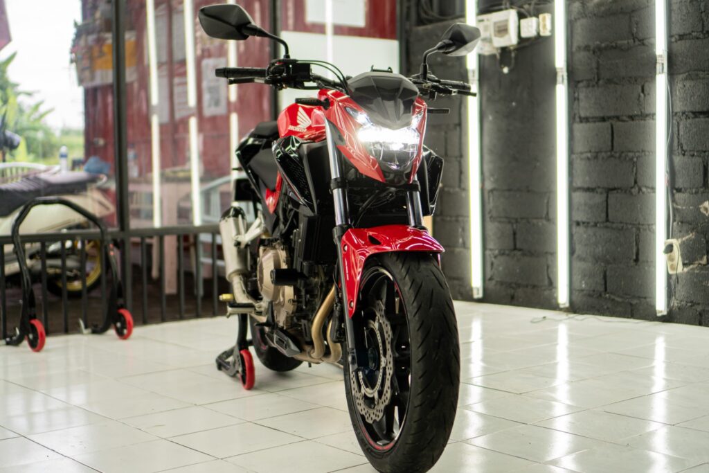 Honda CB500F Red photo 11 Iron Rent Bali