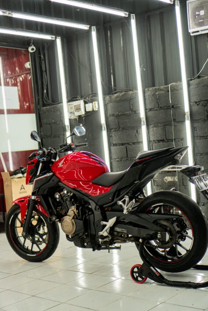 Honda CB500F Red photo 10 Iron Rent Bali