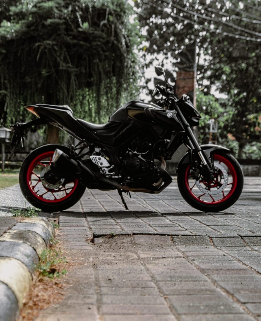 Yamaha MT-25 Black Iron Rent Bali