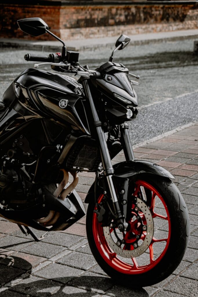 Yamaha MT-25 Black photo 2 Iron Rent Bali