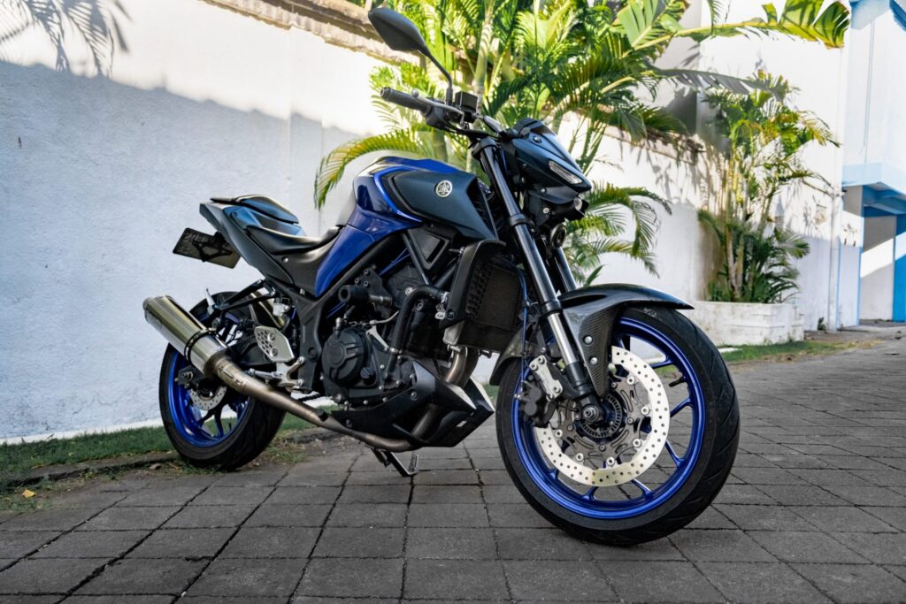 Yamaha MT-03 Dark Blue photo 2 Iron Rent Bali