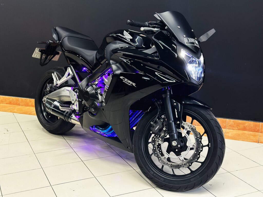 Honda CBR650F photo 2 Iron Rent Bali