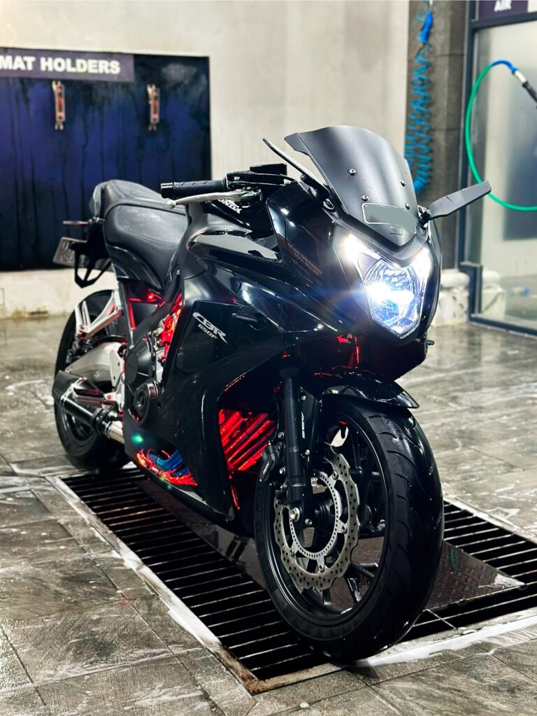 Honda CBR650R photo 2 Iron Rent Bali