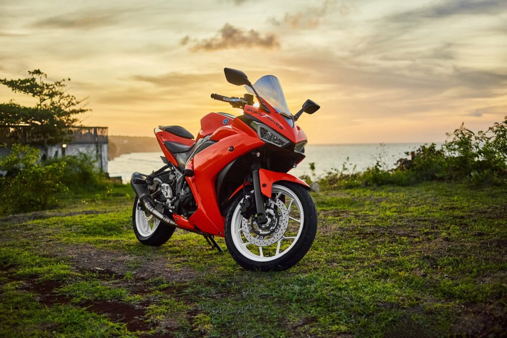 Yamaha YZF-R25 Orange rental Bali