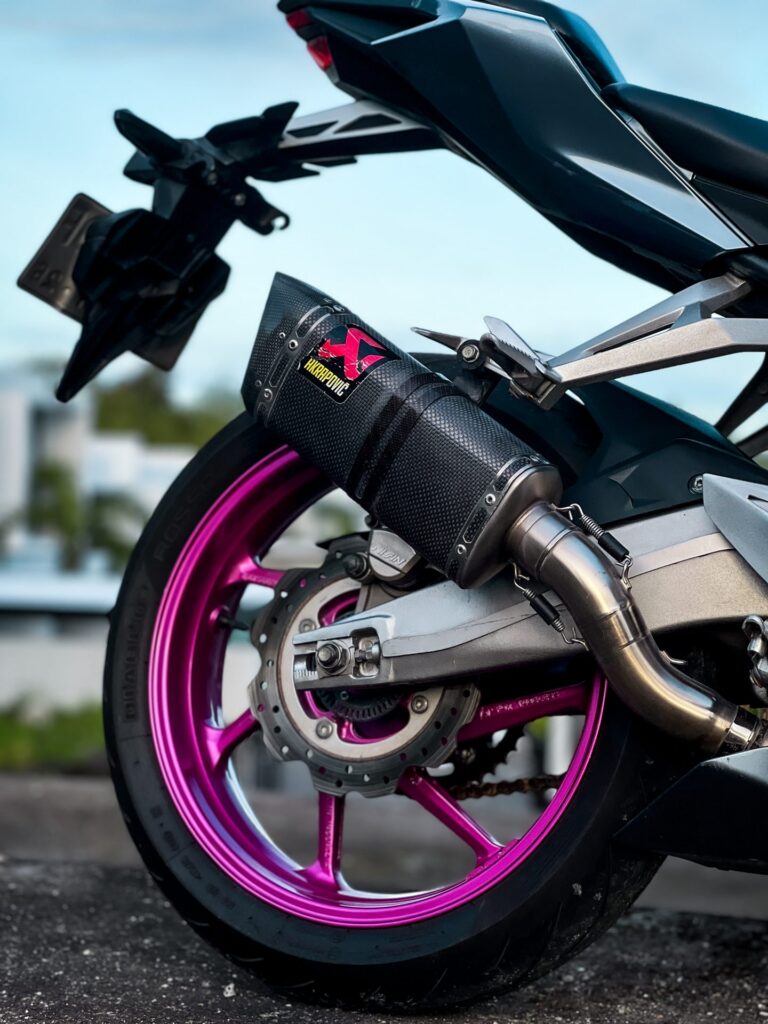 Honda CBR250RR SP Black Iron Rent Bali