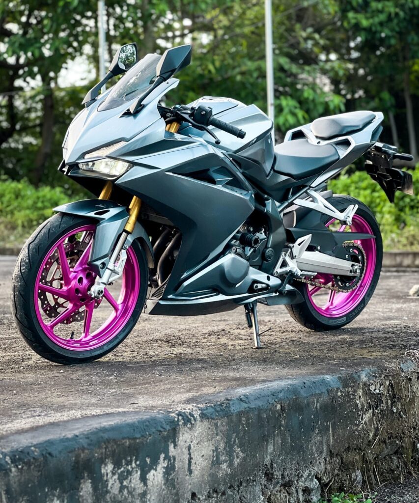 Honda CBR250RR SP Gray rental Bali