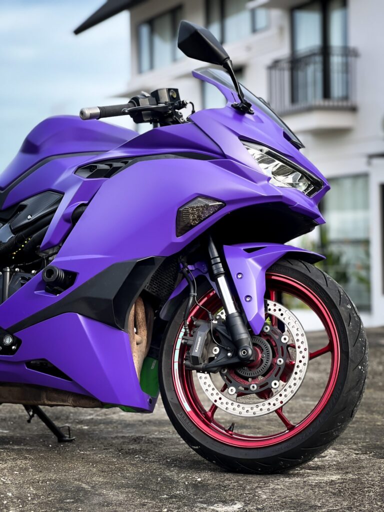Kawasaki Ninja ZX-25RR Purple photo 4 Iron Rent Bali