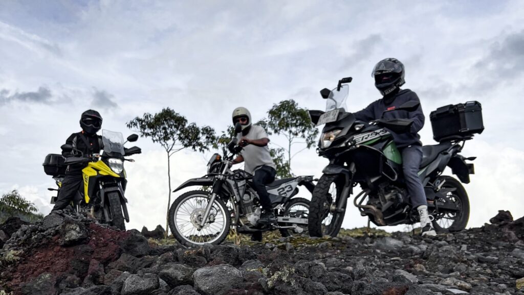 Black Lava Bike Tour — 1 Day — Coast road