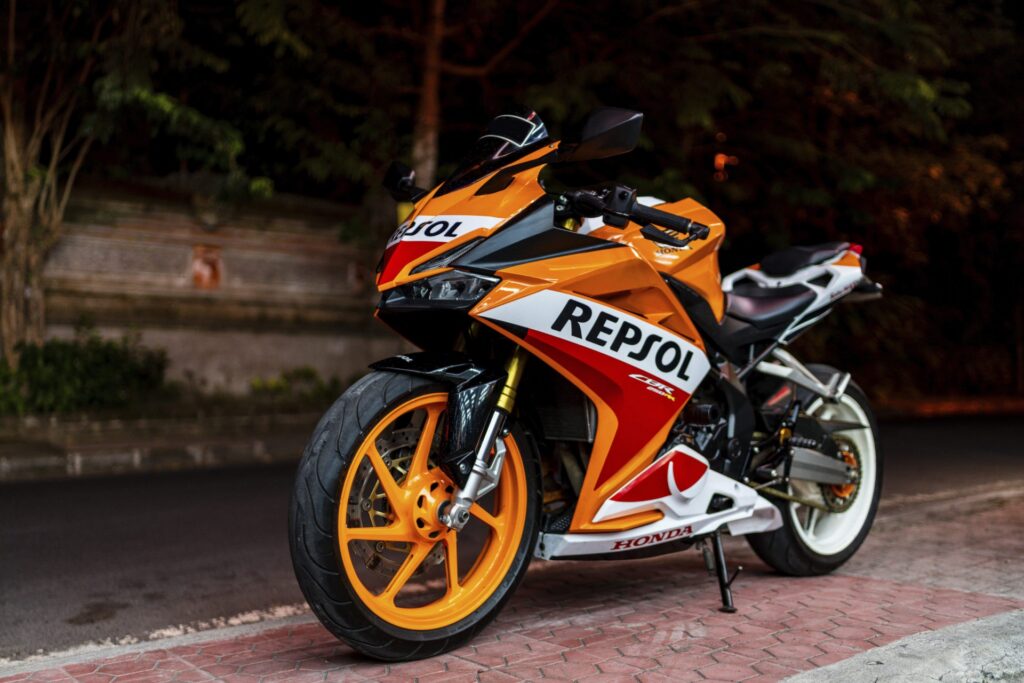 Honda CBR250RR Repsol photo 2 Iron Rent Bali