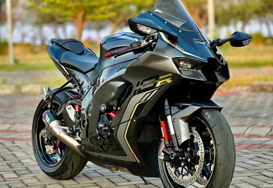 Kawasaki Ninja ZX-10R rental Bali