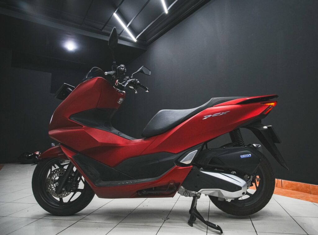 Honda PCX 160 Red rental Bali