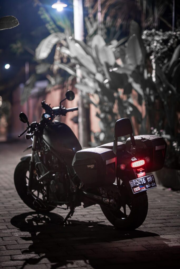 Honda Rebel 500 Dark Blue photo 8 Iron Rent Bali