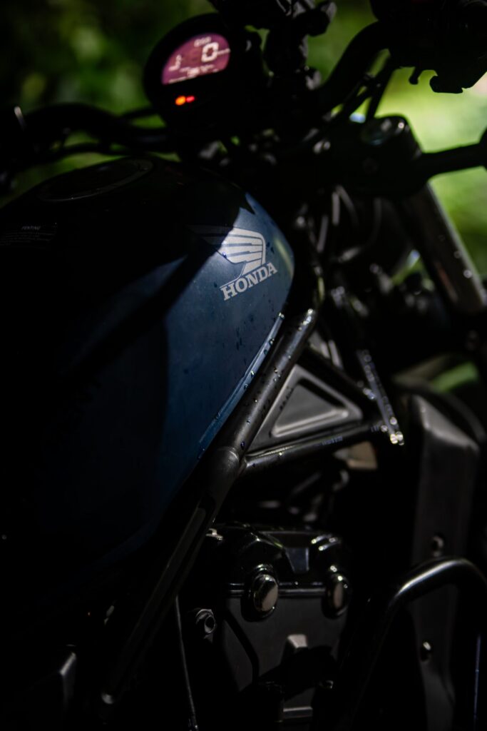Honda Rebel 500 Dark Blue photo 11 Iron Rent Bali