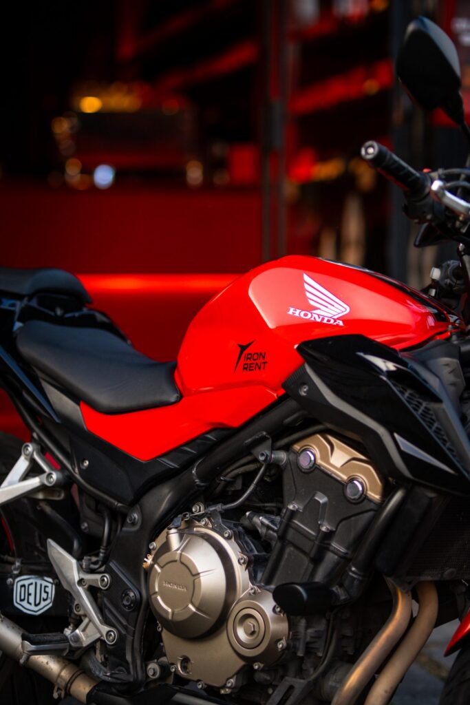 Honda CB500F Red photo 4 Iron Rent Bali