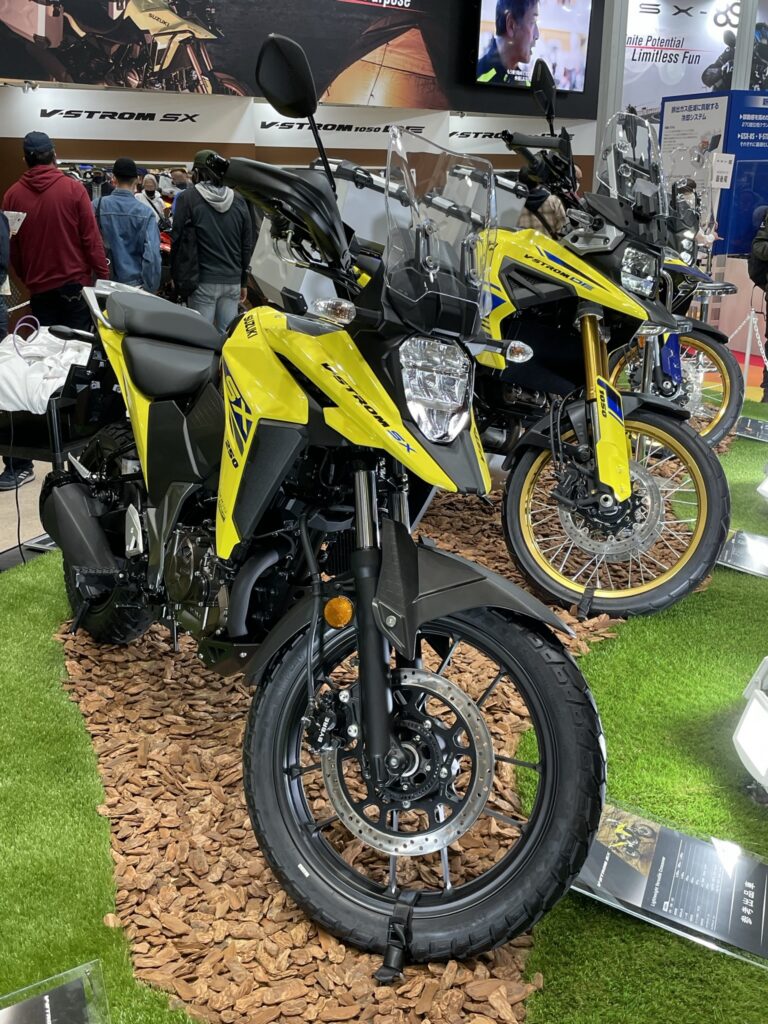 Suzuki V-Strom 250 Yellow photo 5 Iron Rent Bali