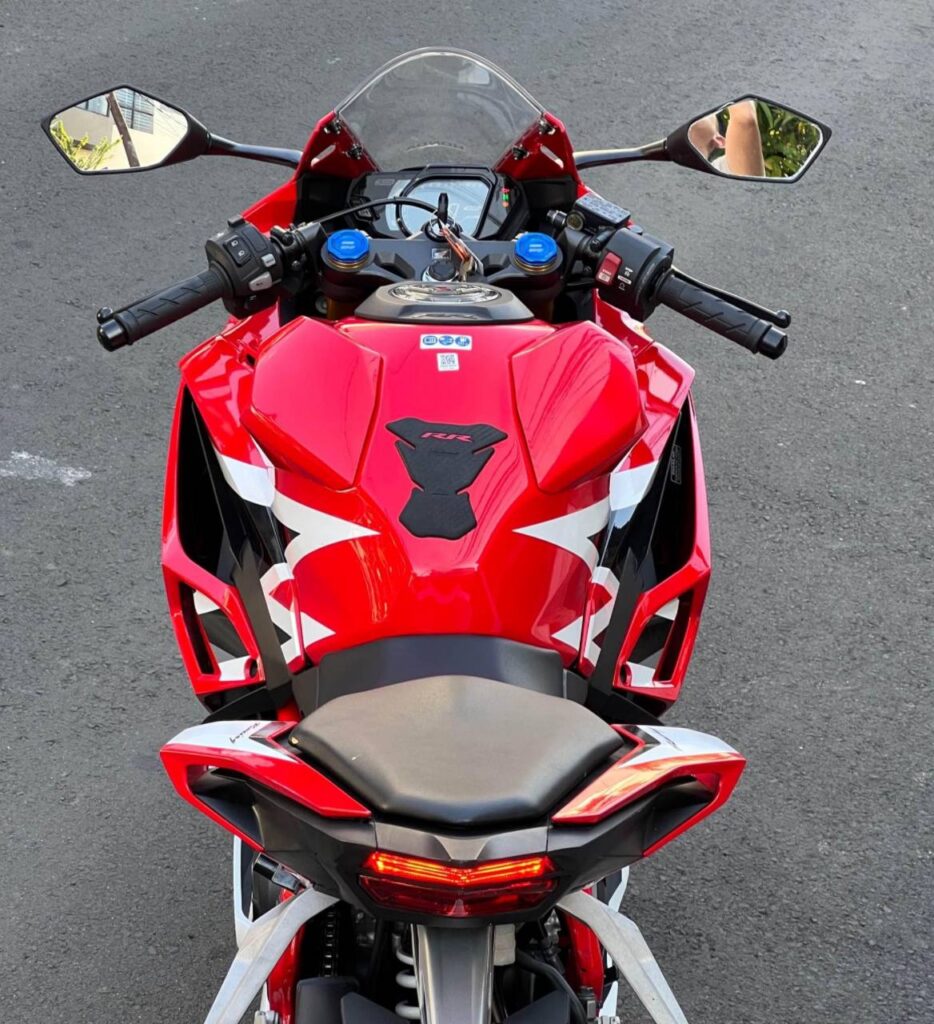 Honda CBR250RR SP Red photo 2 Iron Rent Bali