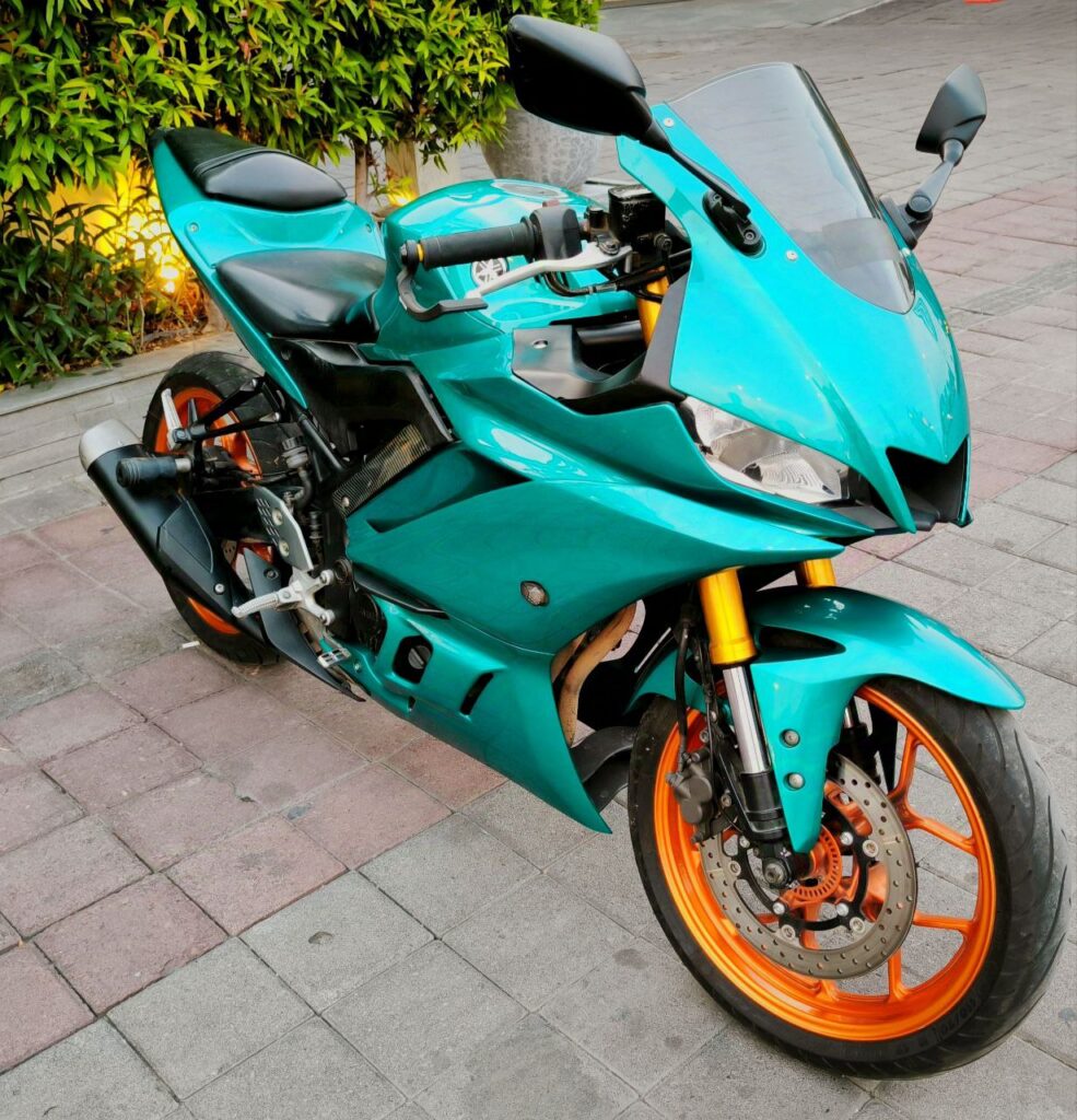 Yamaha YZF-R25 Green rental Bali
