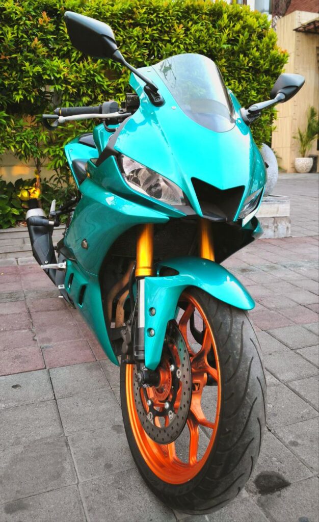 Yamaha YZF-R25 Green photo 2 Iron Rent Bali