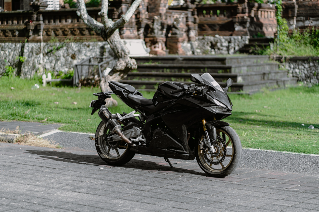 Honda CBR250RR Black rental Bali
