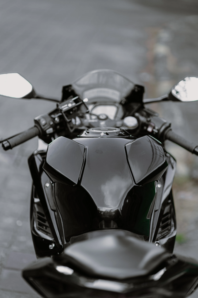 Honda CBR250RR Black photo 8 Iron Rent Bali