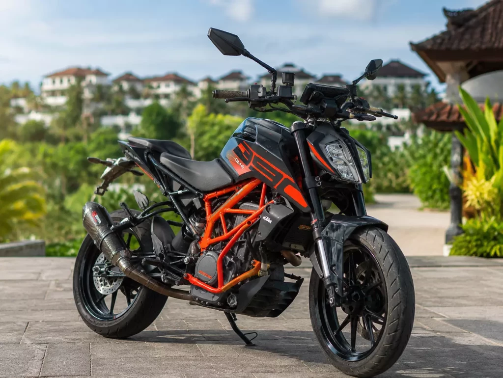 KTM Duke 390 Black rental Bali