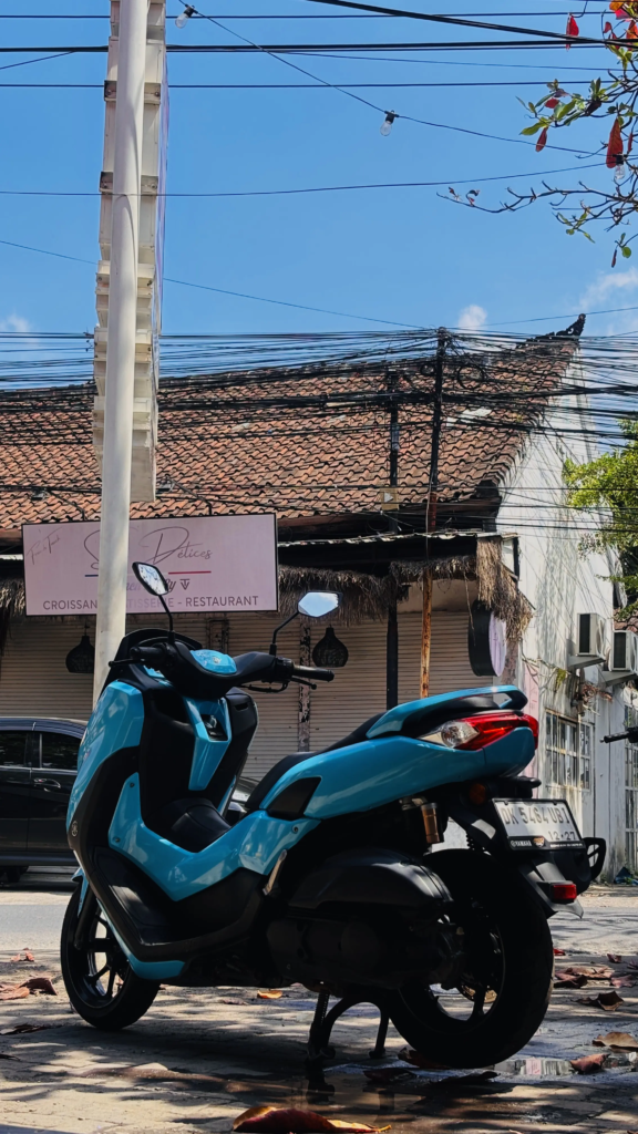 Yamaha NMAX 155 Blue photo 3 Iron Rent Bali