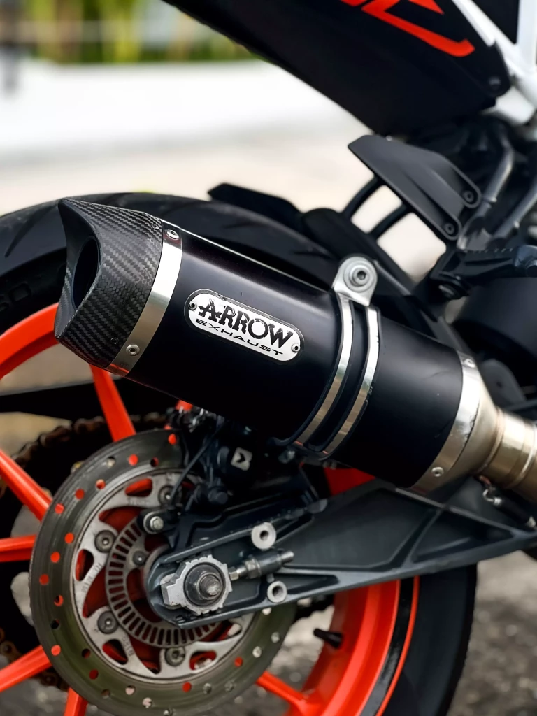KTM Duke 390 White photo 7 Iron Rent Bali