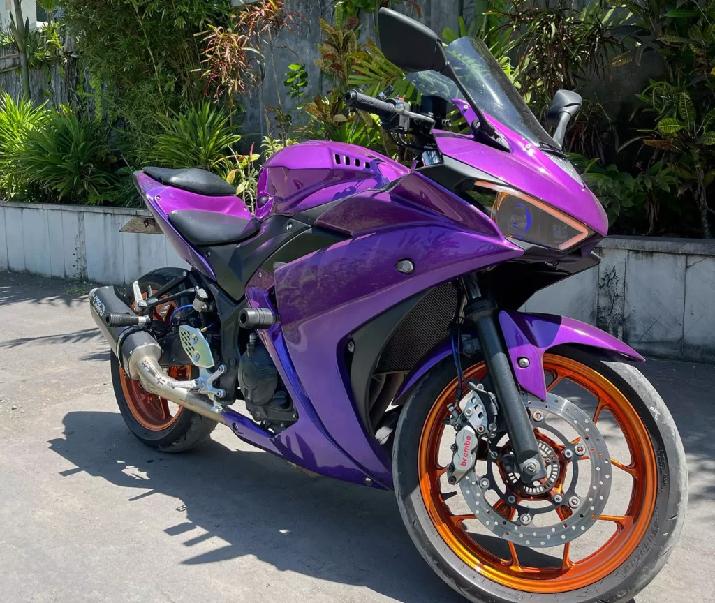 Yamaha YZF-R25 Purple photo 3 Iron Rent Bali
