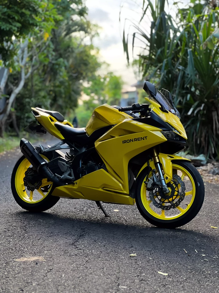 Honda CBR250RR SP Yellow rental Bali