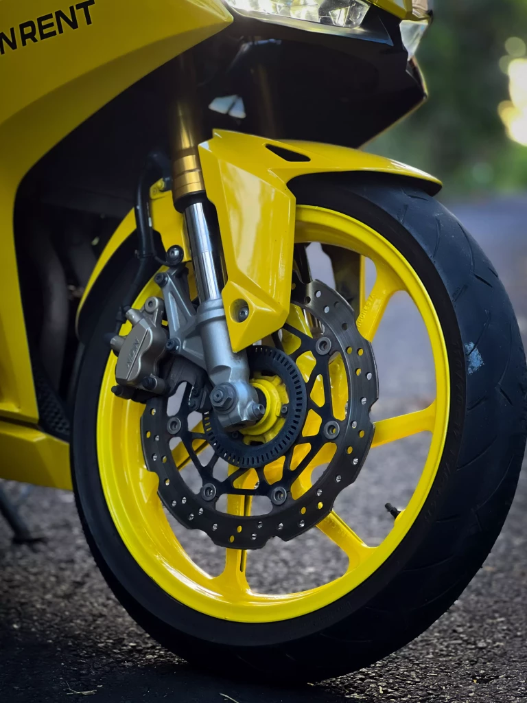 Honda CBR250RR SP Yellow photo 4 Iron Rent Bali